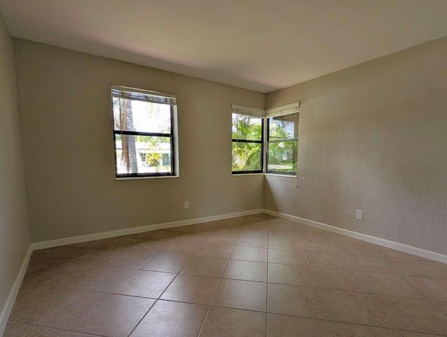 1450 NE 30TH Street, Pompano Beach, FL 33064