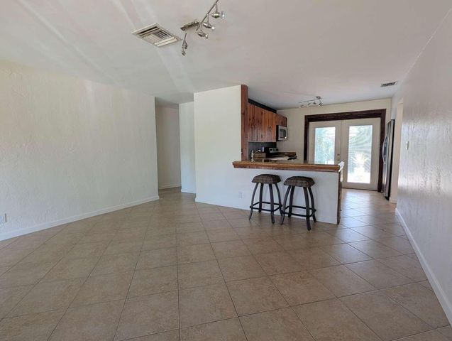 1450 NE 30TH Street, Pompano Beach, FL 33064