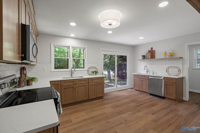 7901 Mcintosh Circle SE, Huntsville, AL 35802