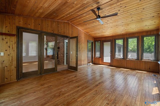 7901 Mcintosh Circle SE, Huntsville, AL 35802