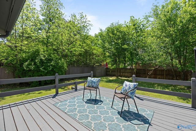 7901 Mcintosh Circle SE, Huntsville, AL 35802