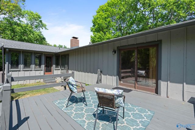 7901 Mcintosh Circle SE, Huntsville, AL 35802