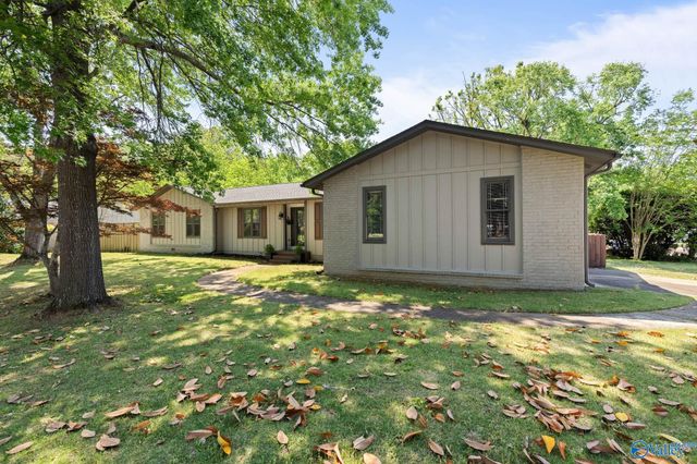 7901 Mcintosh Circle SE, Huntsville, AL 35802