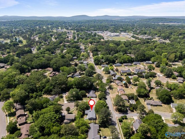 7901 Mcintosh Circle SE, Huntsville, AL 35802