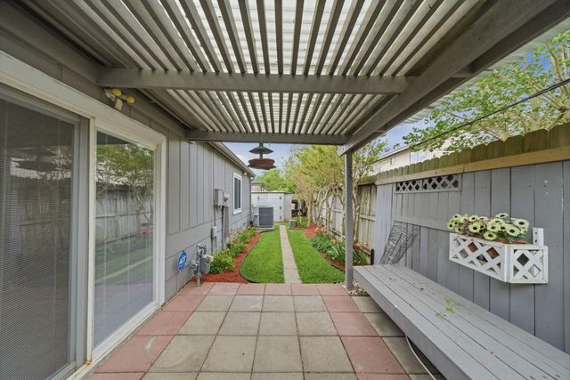 7346 Camino Verde Drive, Houston, TX 77083