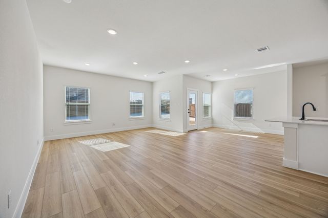 2900 Woodbrook Drive, Sherman, TX 75092