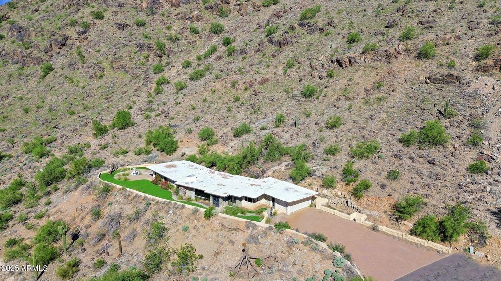 7040 N INVERGORDON Road 00, Paradise Valley, AZ 85253