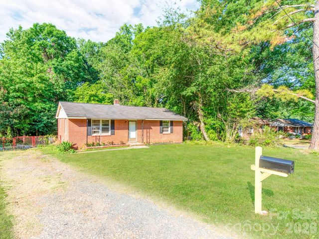 814 Wilbrown Circle, Charlotte, NC 28217