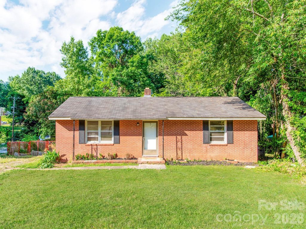 814 Wilbrown Circle, Charlotte, NC 28217