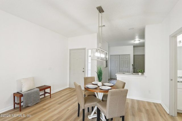 4795 PLAYPEN Drive, Jacksonville, FL 32210