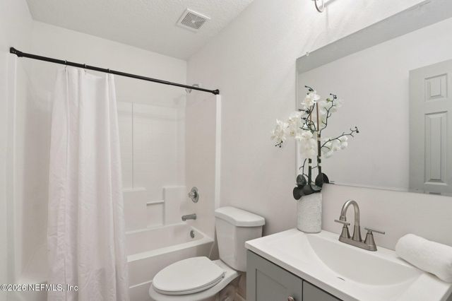 4795 PLAYPEN Drive, Jacksonville, FL 32210