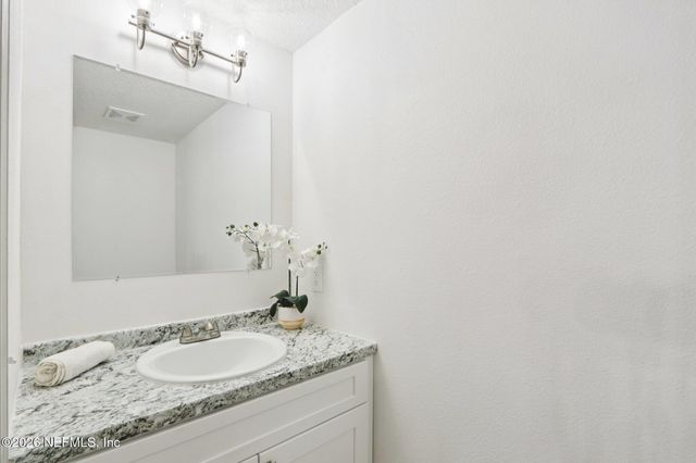 4795 PLAYPEN Drive, Jacksonville, FL 32210