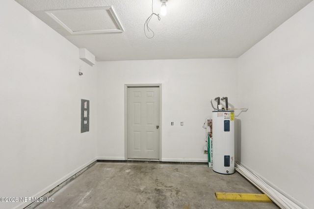 4795 PLAYPEN Drive, Jacksonville, FL 32210