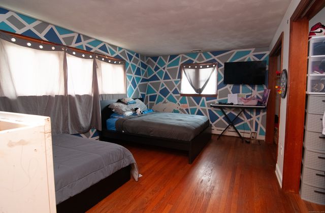 30 Adeline Avenue, Bristol, CT 06010