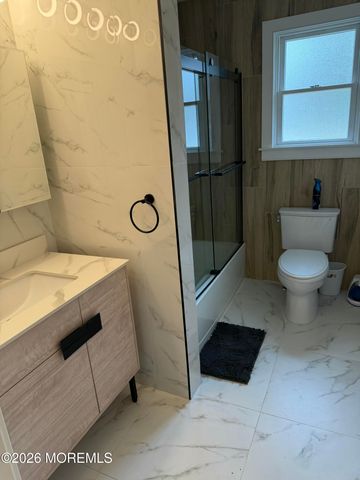 2025 Lesser Parkway, Oakhurst, NJ 07755