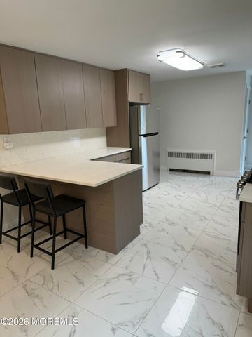 2025 Lesser Parkway, Oakhurst, NJ 07755