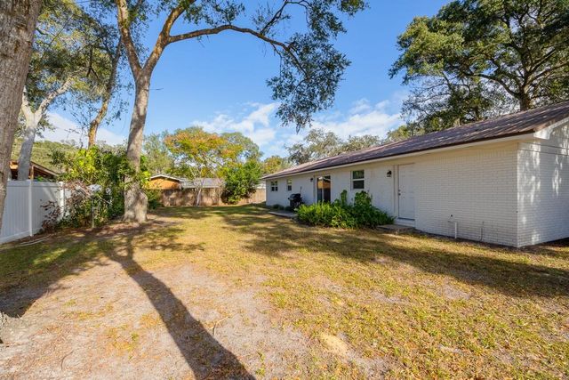 110 Queen Road, St Augustine, FL 32086