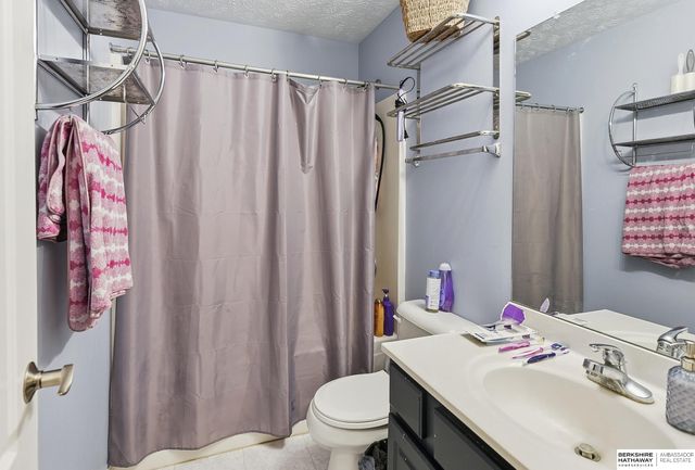 11710 S 209th Avenue, Gretna, NE 68028