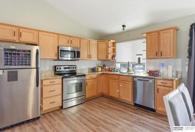 11710 S 209th Avenue, Gretna, NE 68028