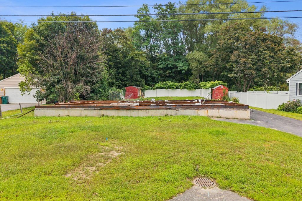 22 Cleveland Street, Saco, ME 04072 — photo 4