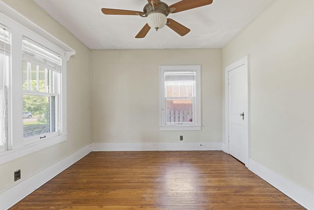 922 W BROADWAY, Columbia, MO 65203