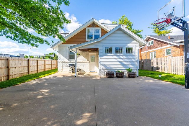922 W BROADWAY, Columbia, MO 65203