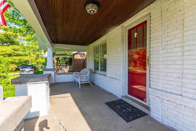 922 W BROADWAY, Columbia, MO 65203