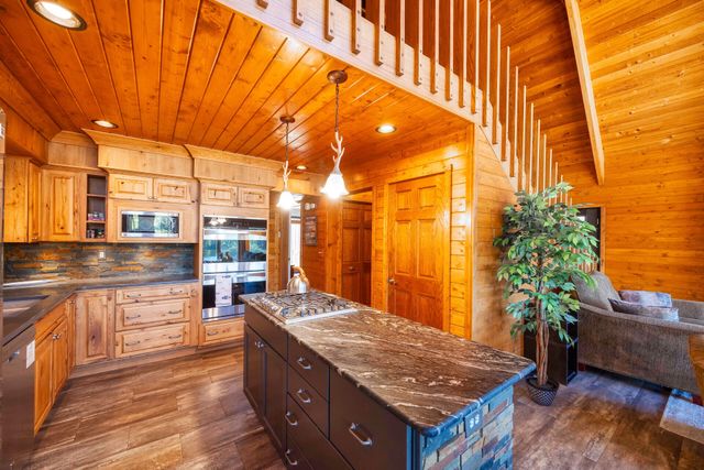 12175 Watkins Road, Manchester Twp, MI 49230