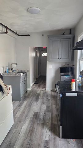 651 Washington St, Canton, MA 02021