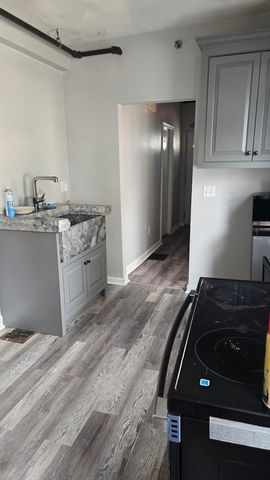 651 Washington St, Canton, MA 02021