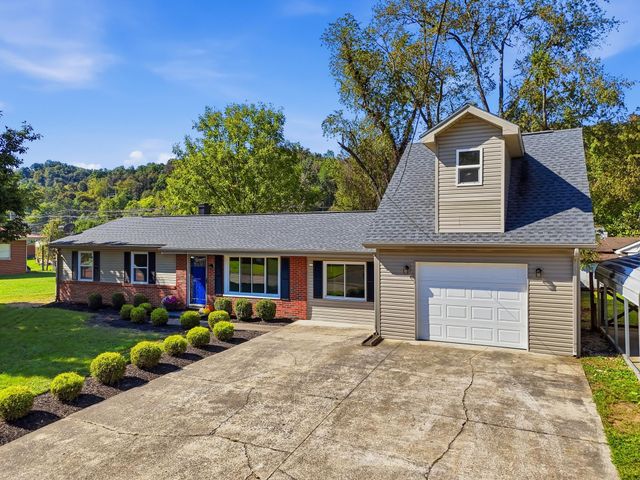 30 Steiner Boulevard, Barboursville, WV 25504