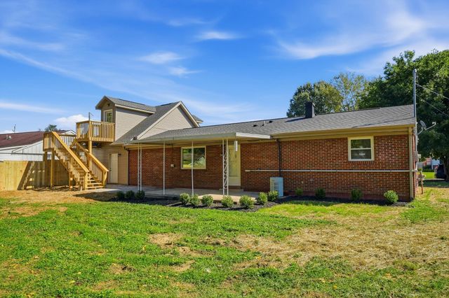 30 Steiner Boulevard, Barboursville, WV 25504