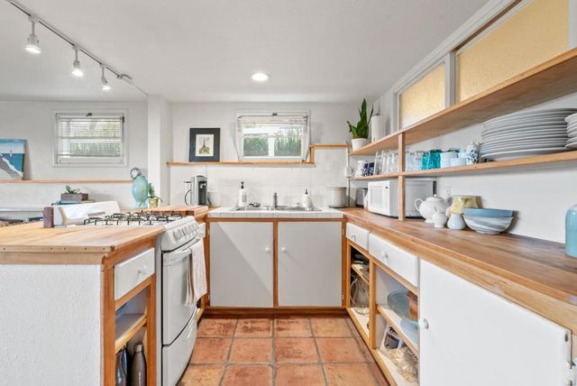 158 Belvedere Terrace, Santa Cruz, CA 95062