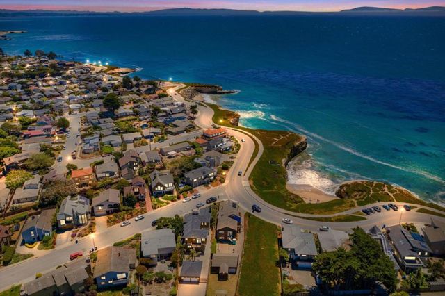 158 Belvedere Terrace, Santa Cruz, CA 95062