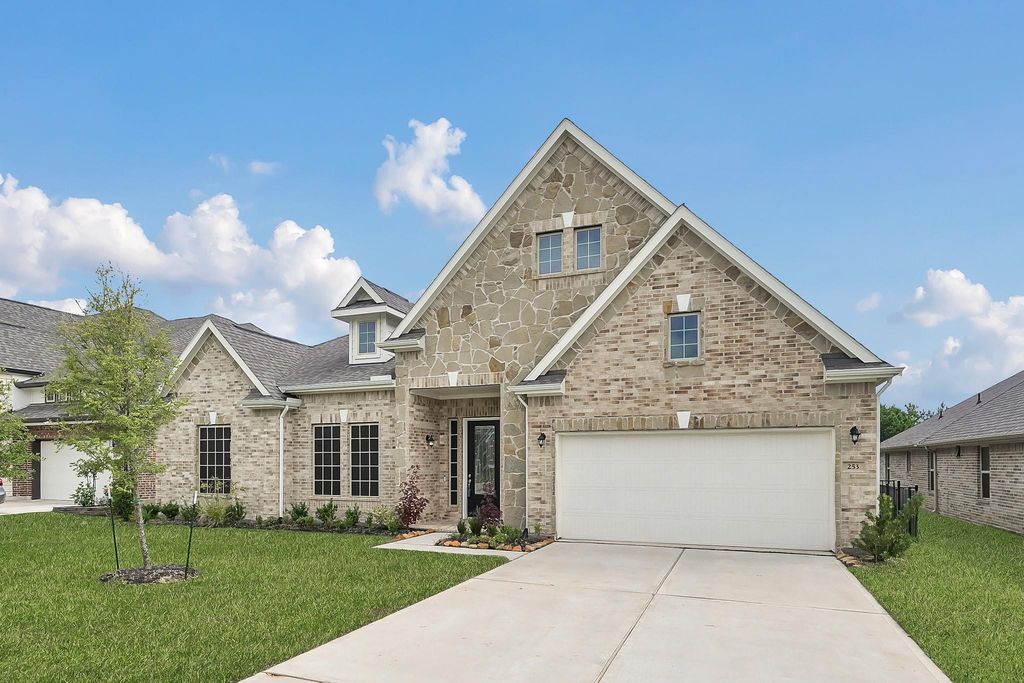 253 Peninsula Point Drive, Montgomery, TX 77356