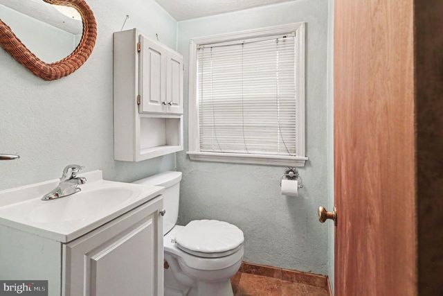 1202 HILLSIDE BLVD, Wilmington, DE 19803
