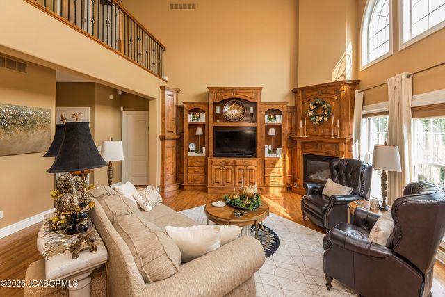 105 SUMMERHILL DRIVE, Jefferson City, MO 65109