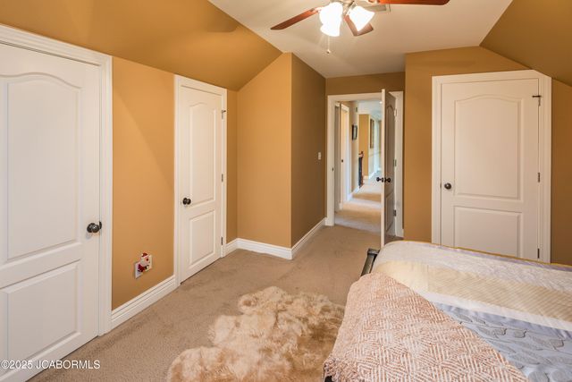 105 SUMMERHILL DRIVE, Jefferson City, MO 65109