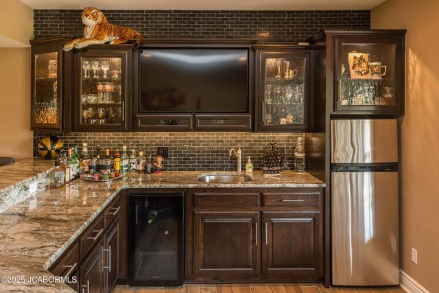 105 SUMMERHILL DRIVE, Jefferson City, MO 65109