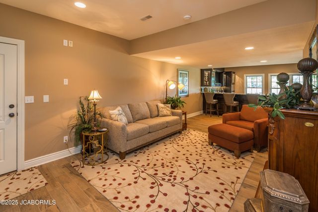 105 SUMMERHILL DRIVE, Jefferson City, MO 65109