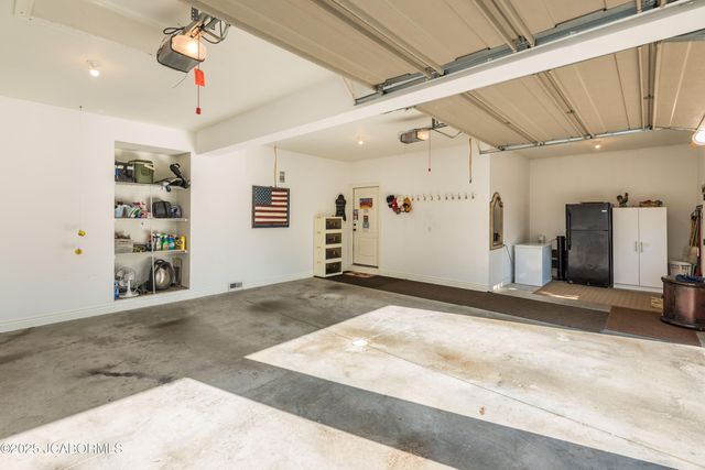 105 SUMMERHILL DRIVE, Jefferson City, MO 65109