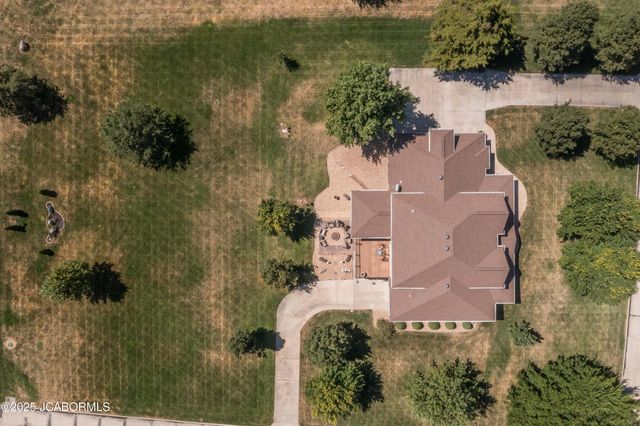 105 SUMMERHILL DRIVE, Jefferson City, MO 65109