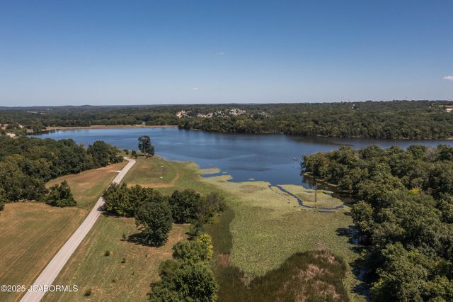 105 SUMMERHILL DRIVE, Jefferson City, MO 65109