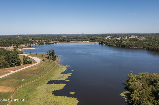 105 SUMMERHILL DRIVE, Jefferson City, MO 65109