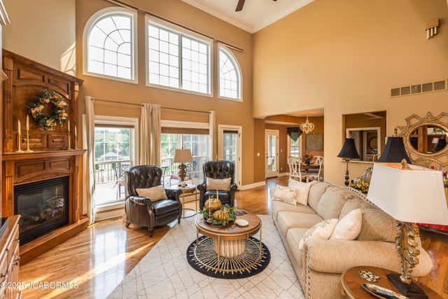 105 SUMMERHILL DRIVE, Jefferson City, MO 65109