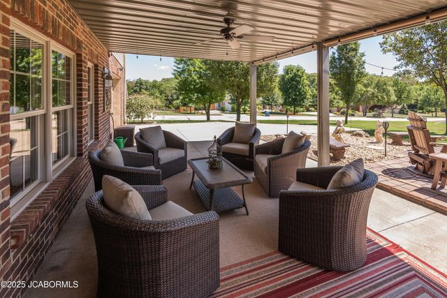 105 SUMMERHILL DRIVE, Jefferson City, MO 65109