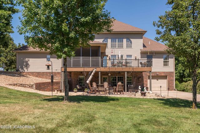 105 SUMMERHILL DRIVE, Jefferson City, MO 65109