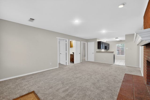 1119 Wayne Avenue, Duncanville, TX 75137