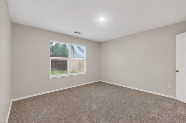 1119 Wayne Avenue, Duncanville, TX 75137