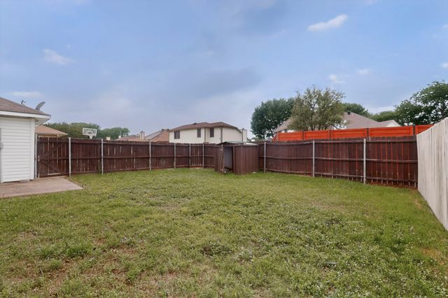 1119 Wayne Avenue, Duncanville, TX 75137